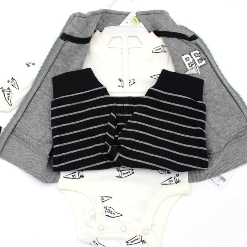 3 Carter’s Winter Outfits – Size 3 Months – NWT - Picture 3 of 6